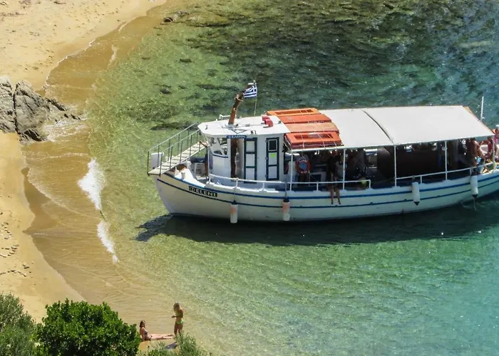 Lovely Santorini 3 Bedrooms Petra Private Pool