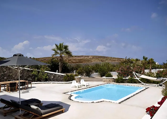 Lovely Santorini 3 Bedrooms Petra Private Pool 别墅