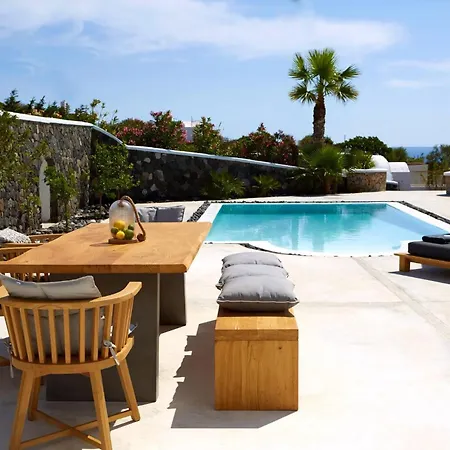 Lovely Santorini 3 Bedrooms Petra Private Pool Villa Karterádos